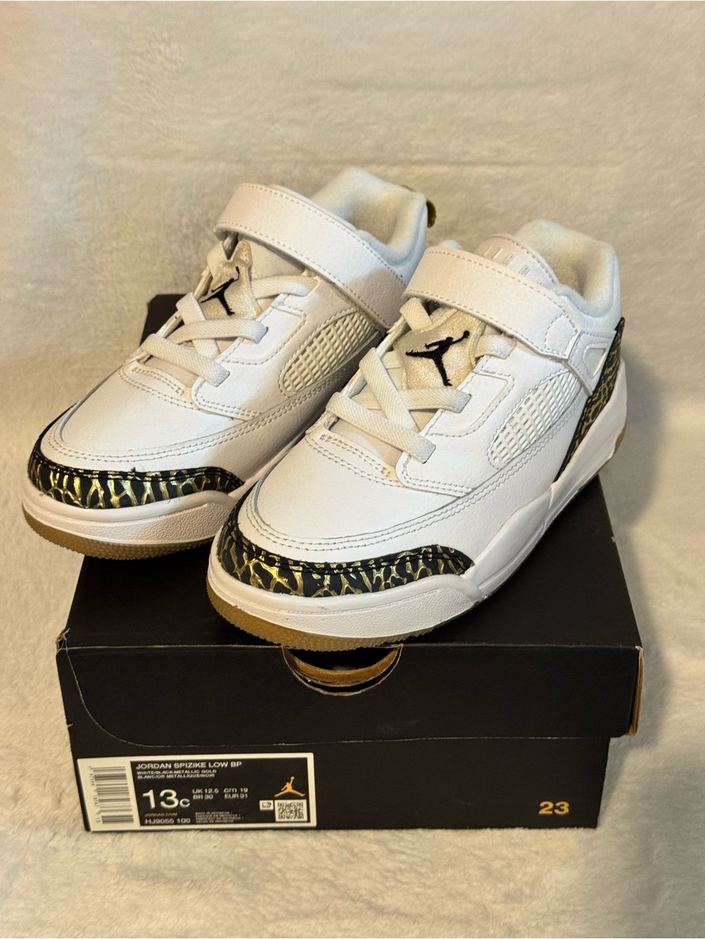 Jordan Kids White & Black Low-Top Sneakers with Gold Accent Size 13c